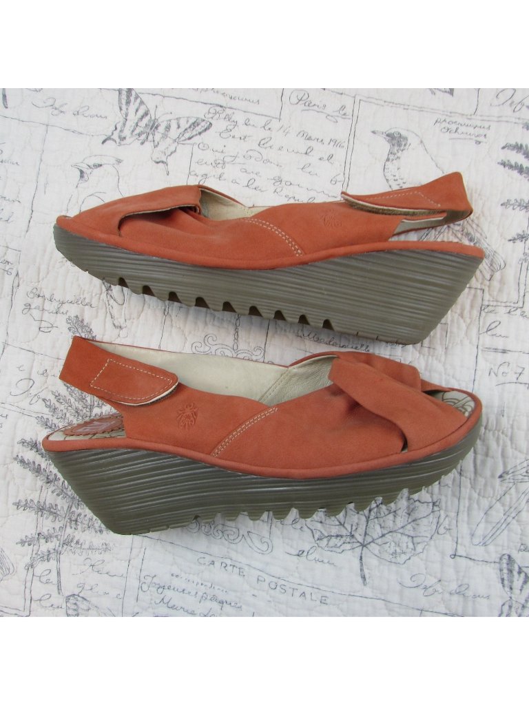 Euc Fly London Yakin Sandal Coral Leather Slingback Wedge Platform 41 Us 10